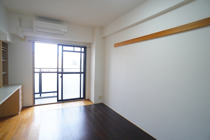 アーバンエース新大宮パル ベッドルーム