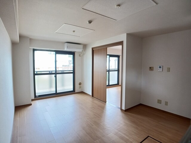 クール　ヴェルビュ リビング