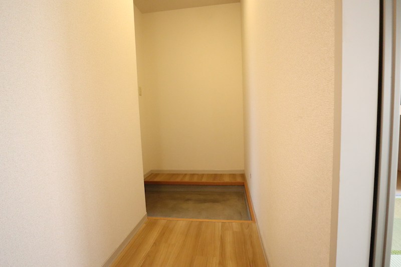 ＤＥＬ　ＡＲＺＴ（デル　アルツト） 玄関