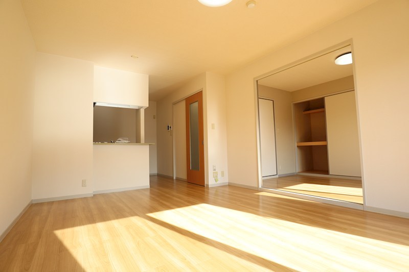 ＤＥＬ　ＡＲＺＴ（デル　アルツト） リビング