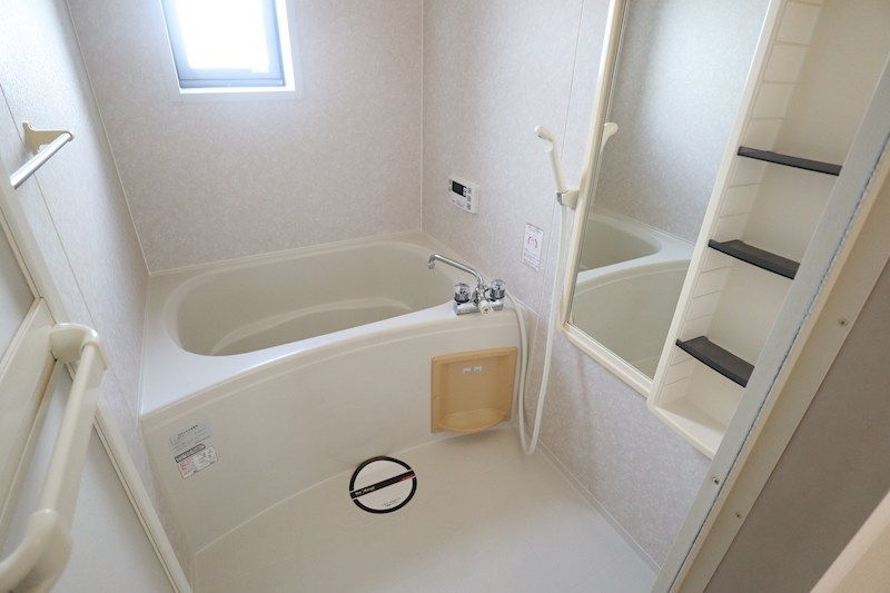 ＤＥＬ　ＡＲＺＴ（デル　アルツト） 風呂画像