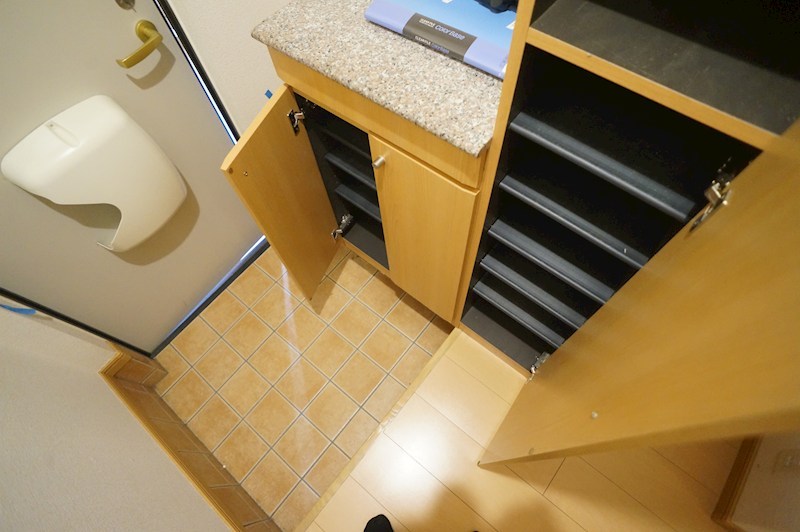 グラシュー 玄関