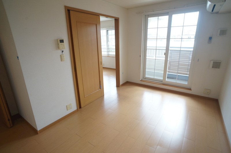 グラシュー リビング