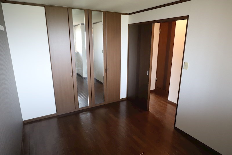 ラ・セゾン ベッドルーム