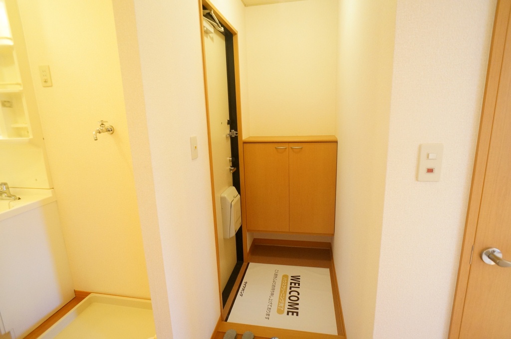 グリーンパークニレの木 玄関