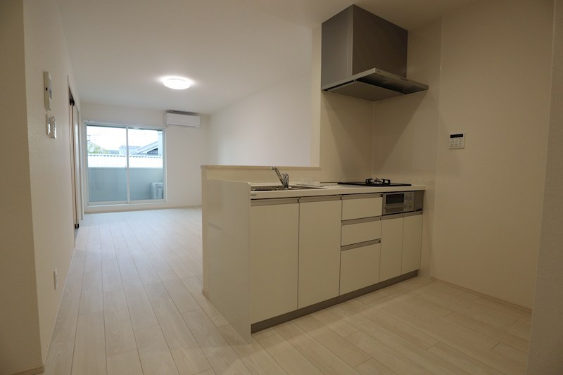 est東岡町Ⅰ（エストヒガシオカチョウ） キッチン