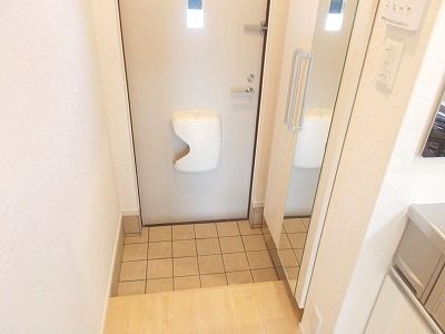 パルスクエア 玄関