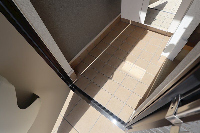 アネモスヒルズ天理Ⅰ 玄関