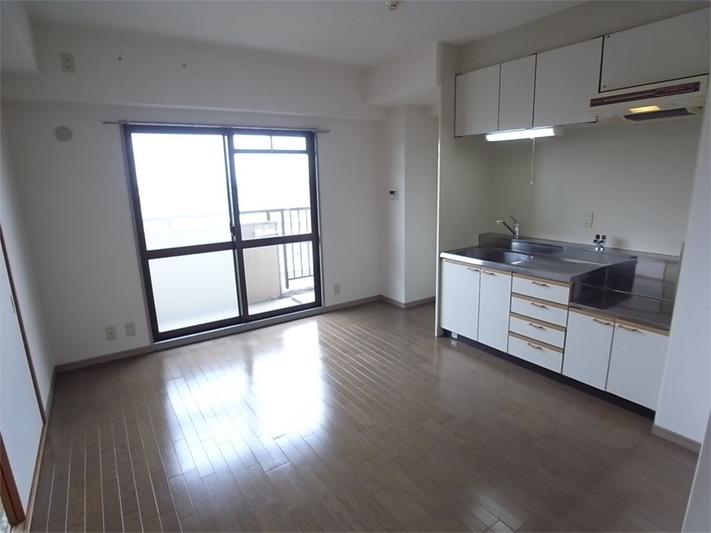 サンシャイン西大寺 リビング