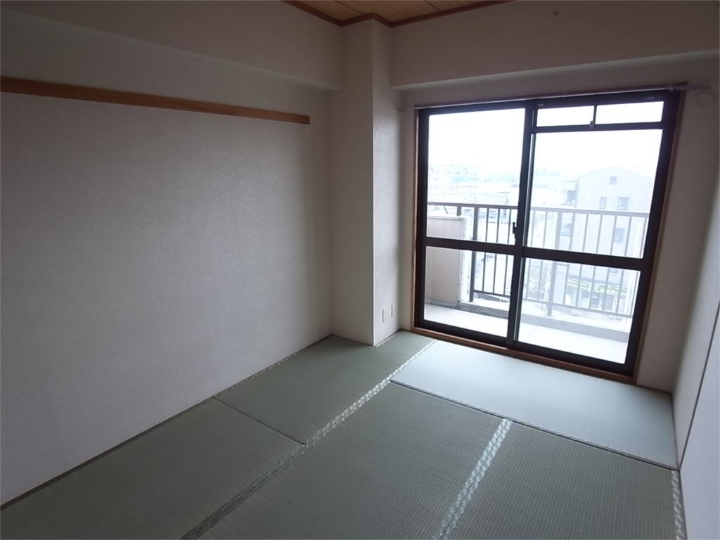 サンシャイン西大寺 ベッドルーム