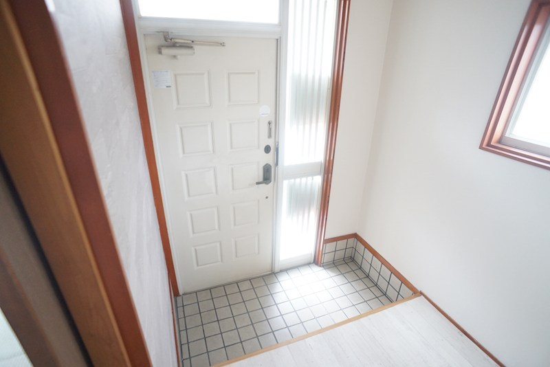 敷島町二丁目戸建 玄関