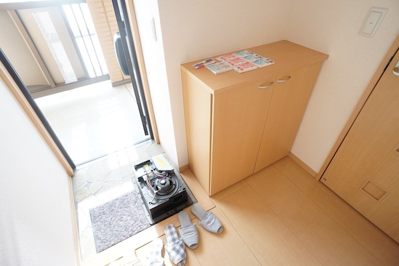 コムアニモ 玄関