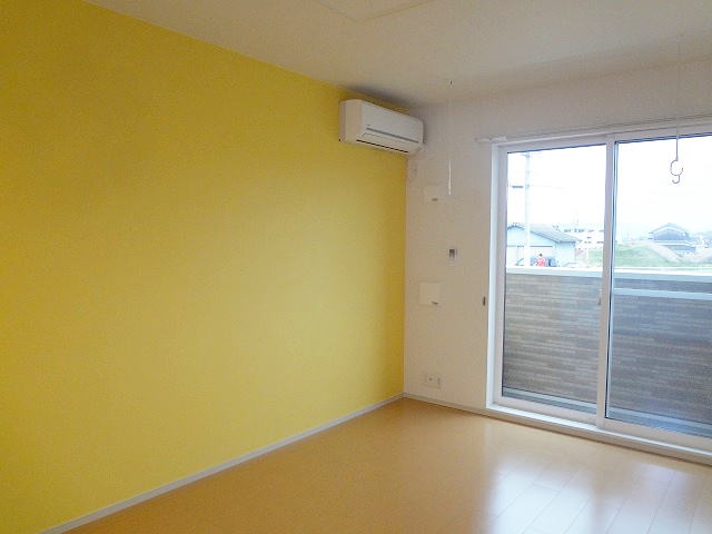 カルム　アン リビング