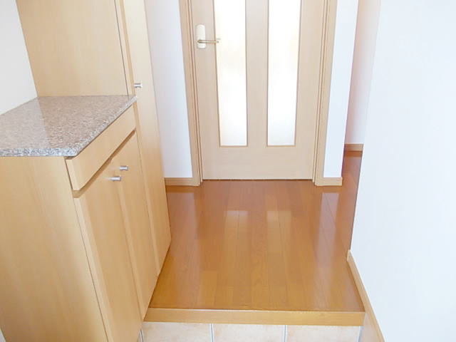 ビバ・カルテット 玄関