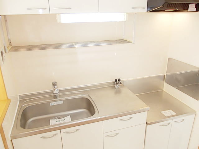 ビバ・カルテット キッチン