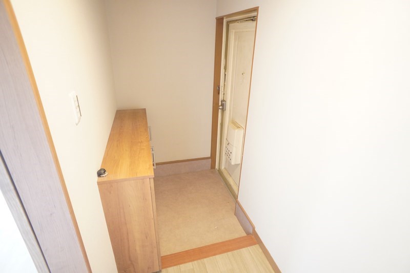 ききょう鳥見ビル 玄関