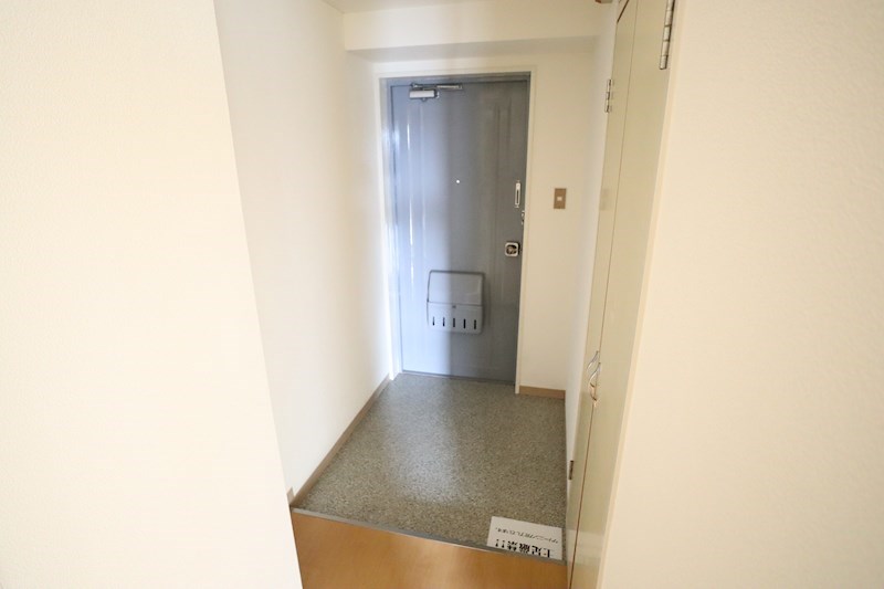 矢追マンション 玄関