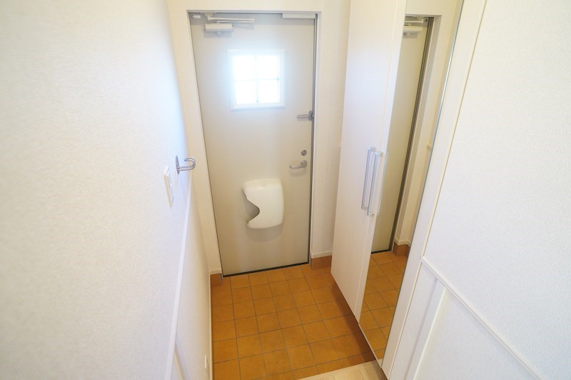 グレイス木津川Ⅱ  玄関