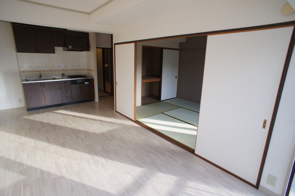 CENTURY ASUKA　Ⅵ（センチュリーアスカ6） リビング