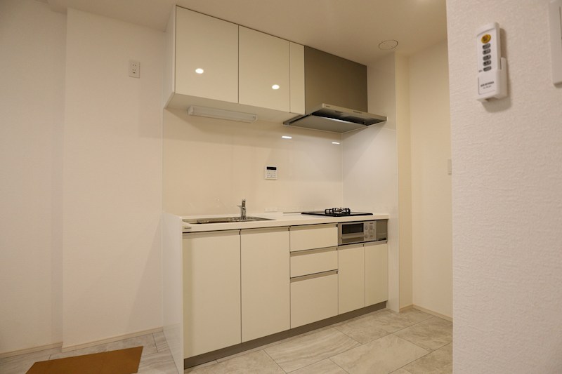 est東岡町Ⅰ（エストヒガシオカチョウ） キッチン