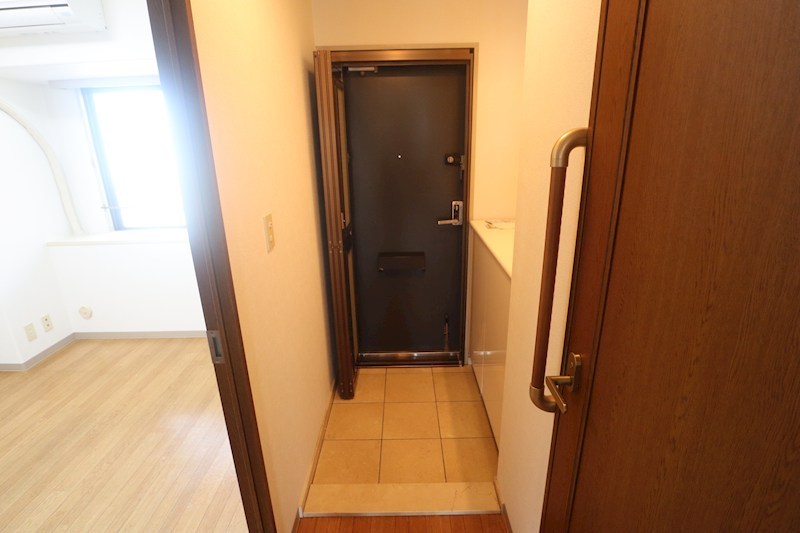 天理二階堂パーク・ホームズ 玄関