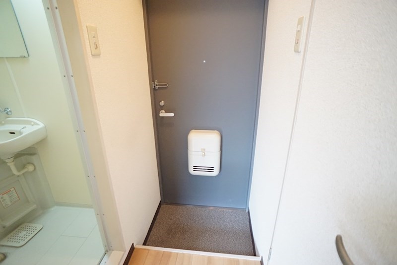 フォーレスト郡山 玄関