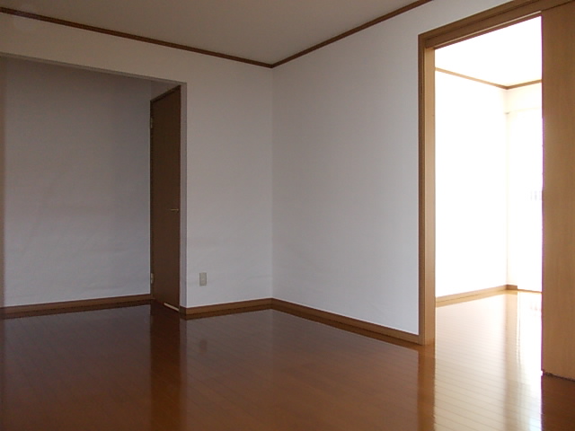 シャトーローリエＣ リビング