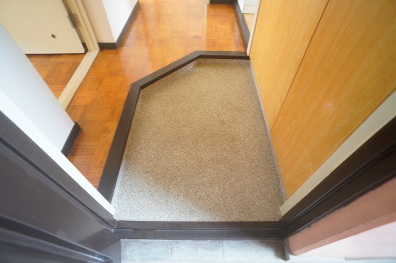 三室山コープタウン2号棟  玄関