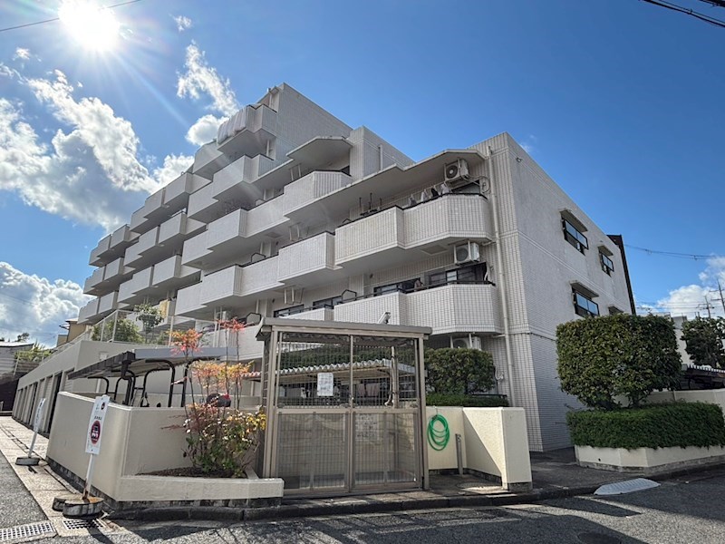 オーブラン学園前 203号室 外観