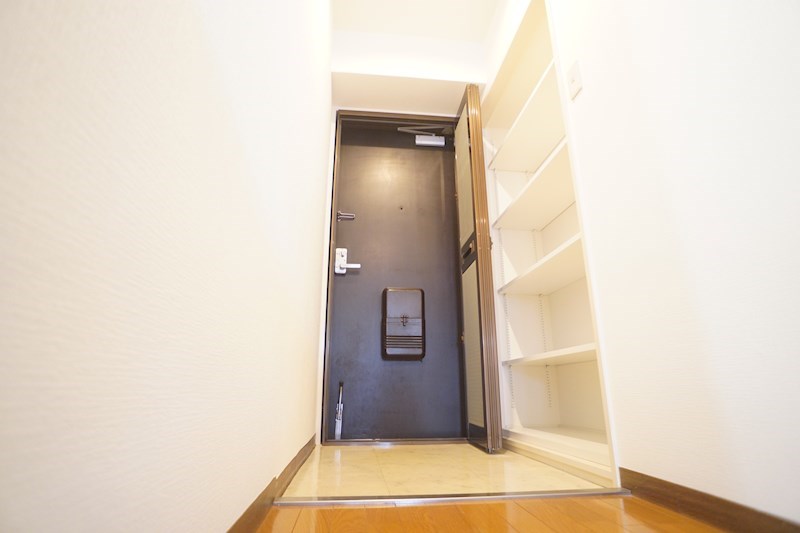 オーブラン学園前 玄関