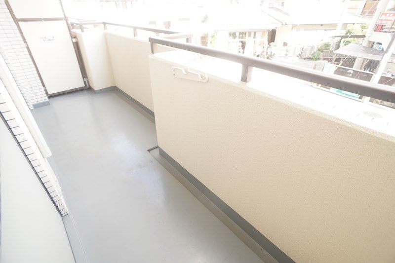 オーブラン学園前 ベランダ