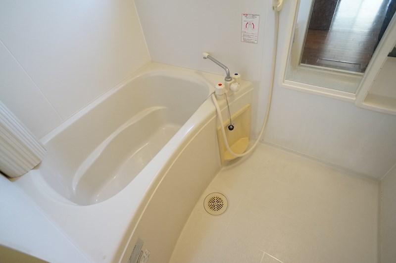 バリュージュ植善　C棟 風呂画像