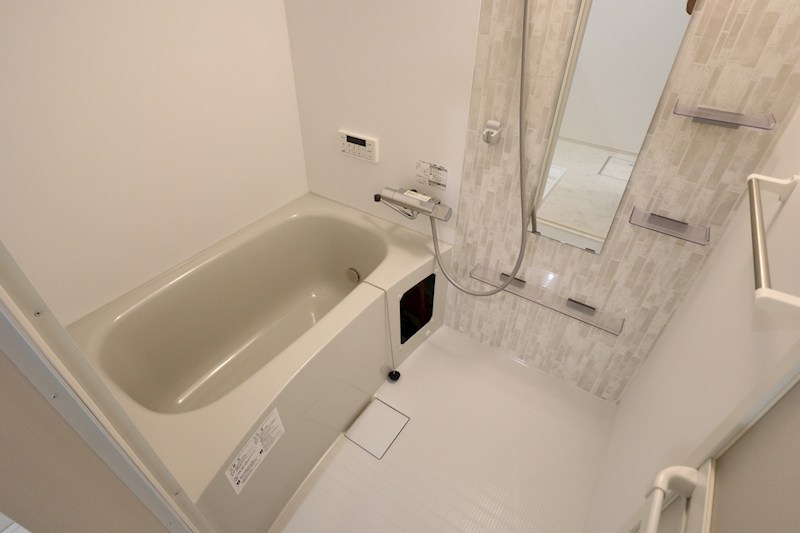 est東岡町Ⅰ（エストヒガシオカチョウ） 風呂画像