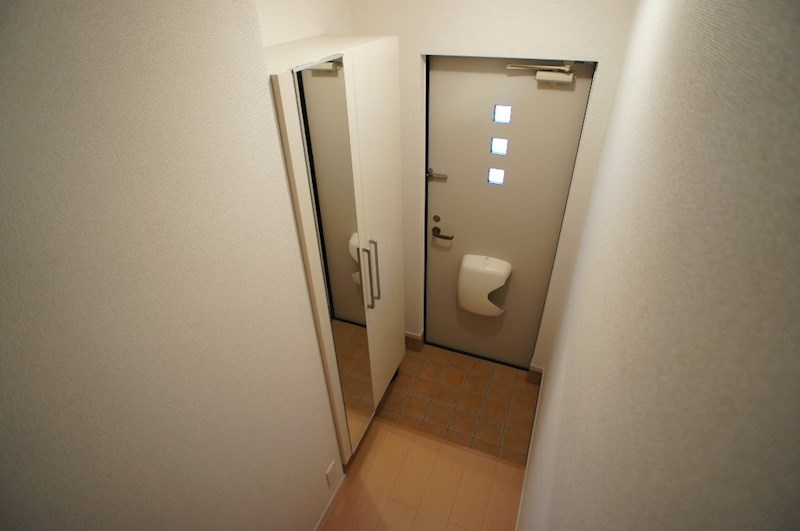 メゾン城東Ⅱ（ジョウトウ） 玄関