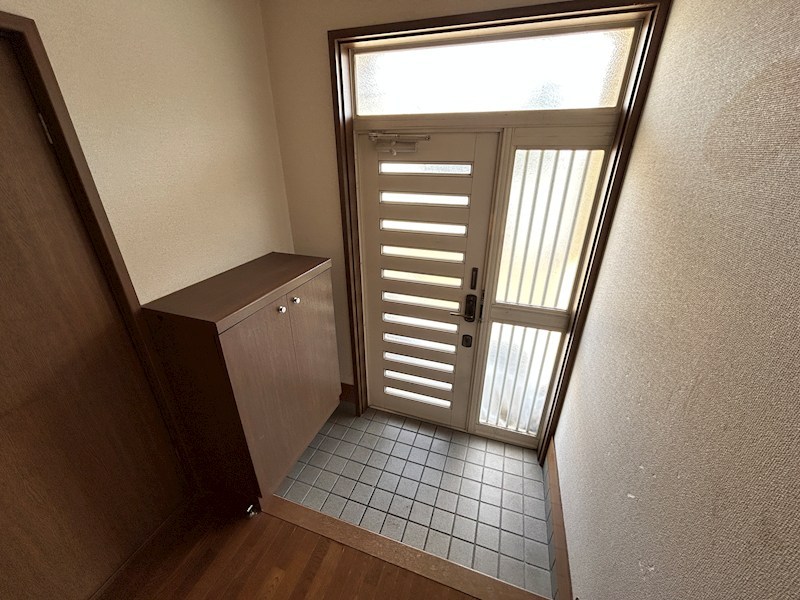 中嶋一戸建 玄関