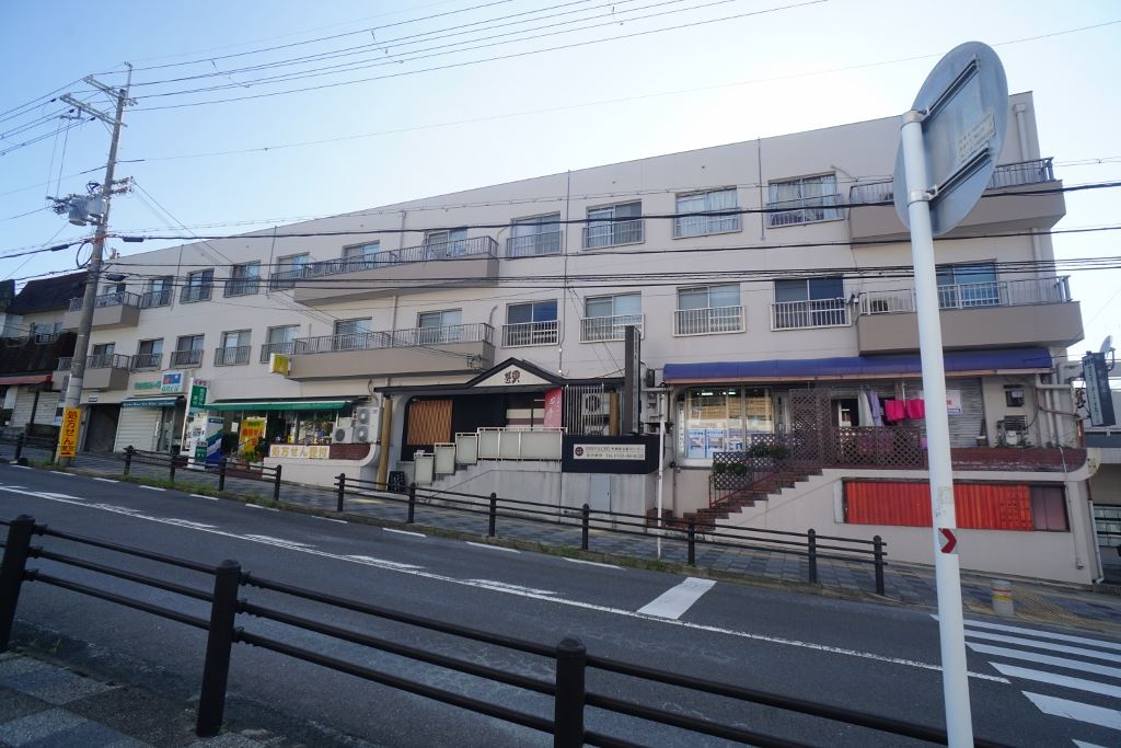 コーポ学園前 202号室 外観