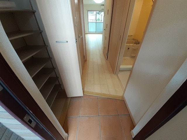 サジタリアス京田辺 玄関