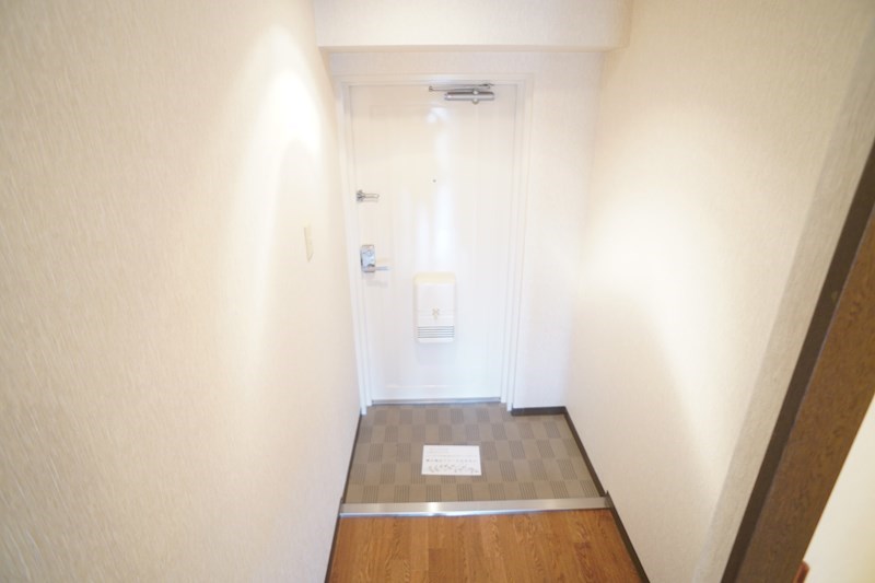 あやめ池ガーデンハイツ 玄関