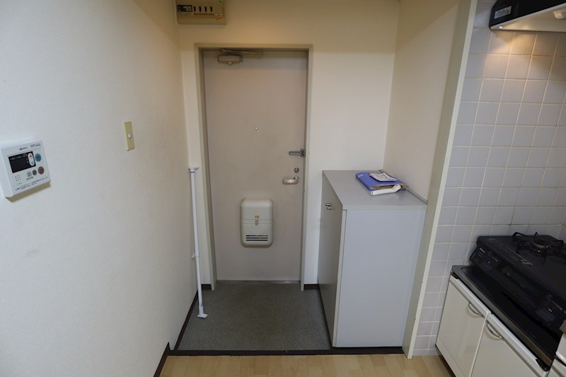 東川サンコーポ 玄関