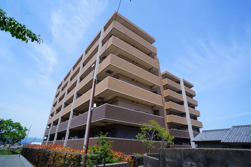 レイセニット奈良グラン・ヴェルジェ 206号室 外観