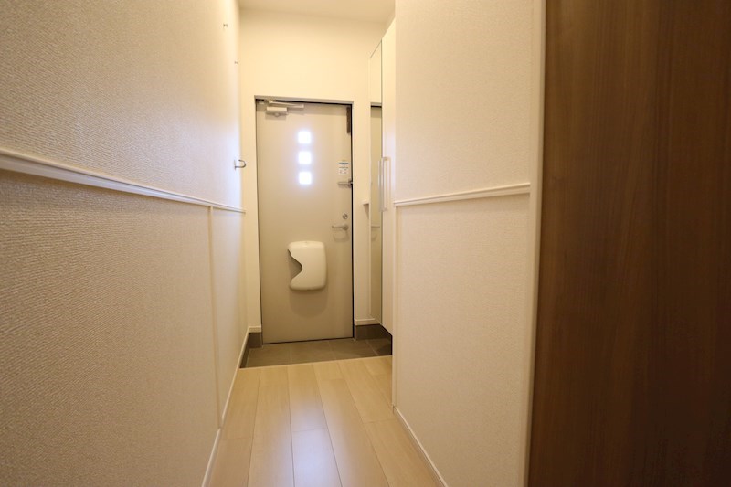 ゴールドメゾン 玄関