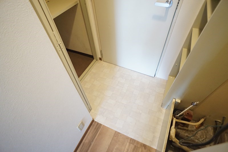 アスカ21大和小泉 玄関