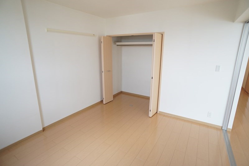 レジデンス斑鳩 ベッドルーム