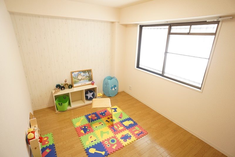 メゾンパレス新大宮 ベッドルーム