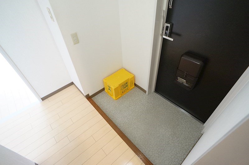 フォレスト神宮前 玄関