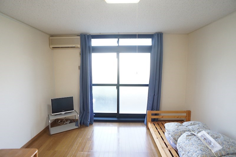 レオパレスルピナス・2 ベッドルーム