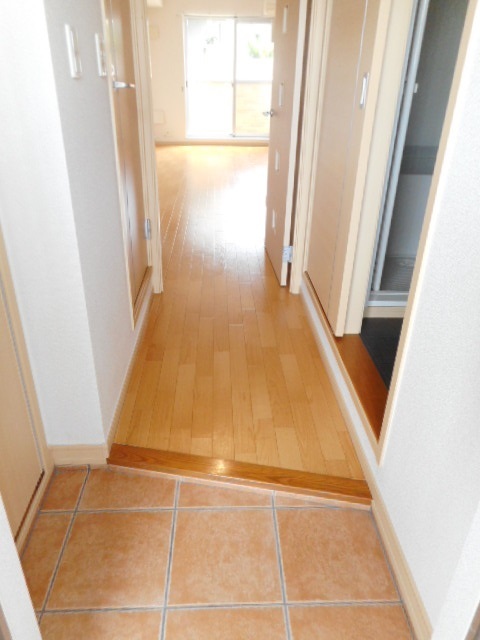 エアリーウエスト 玄関