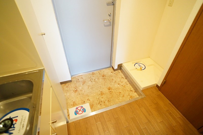 オーキッドあやめ池 玄関