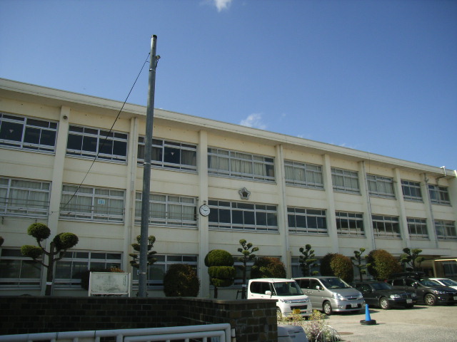 グランドパレス学園前 周辺画像1