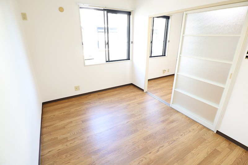 プリメールＢ ベッドルーム